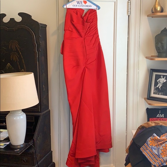 Roland Nivelais Red Gown - Picture 3 of 4